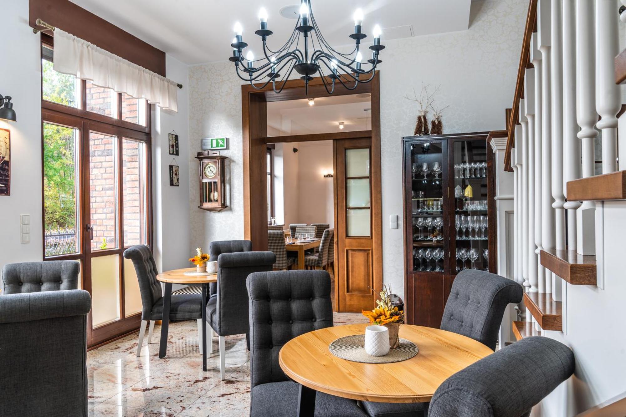 Hotel Biala Koszula Tleń Esterno foto