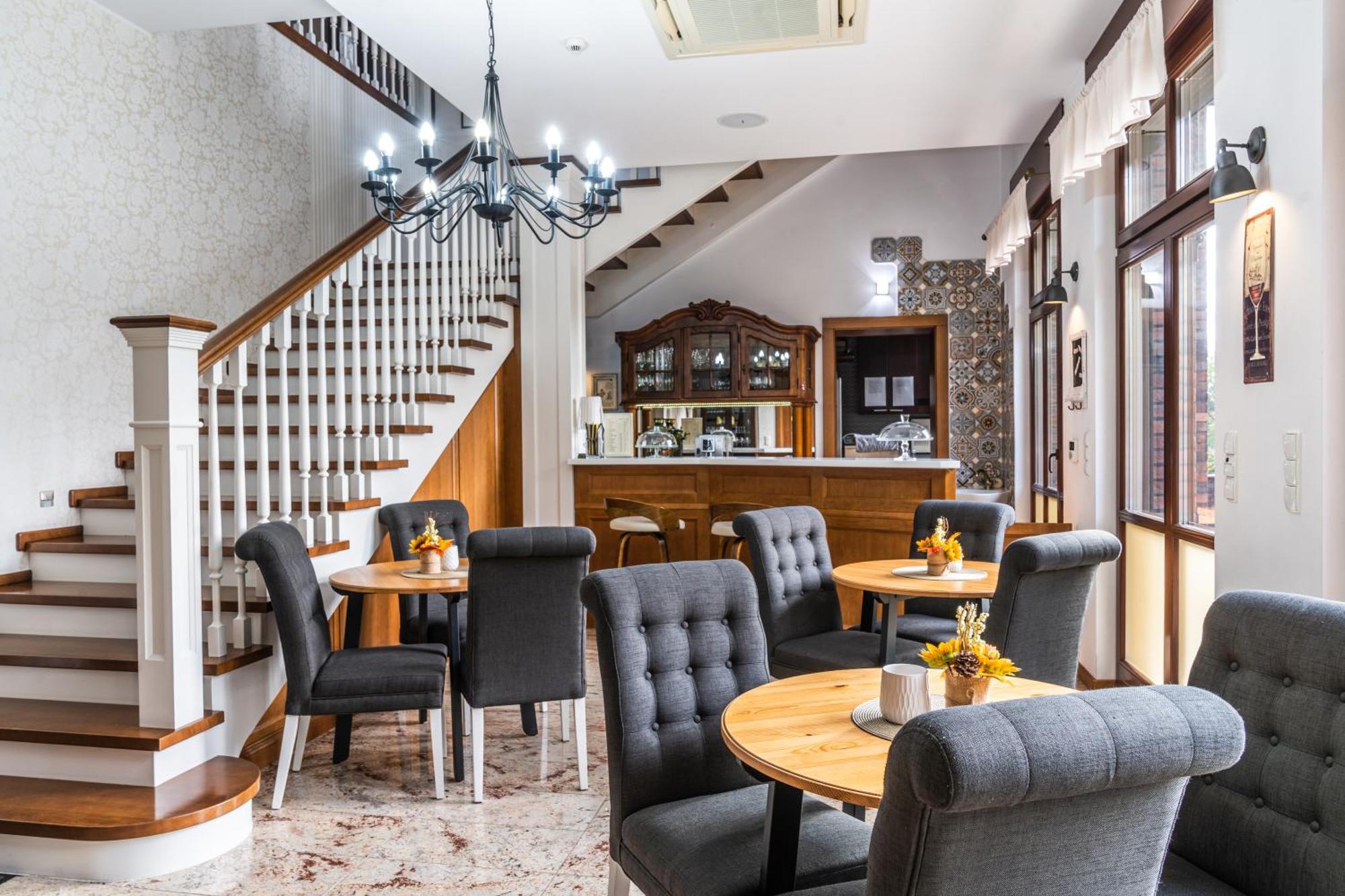 Hotel Biala Koszula Tleń Esterno foto