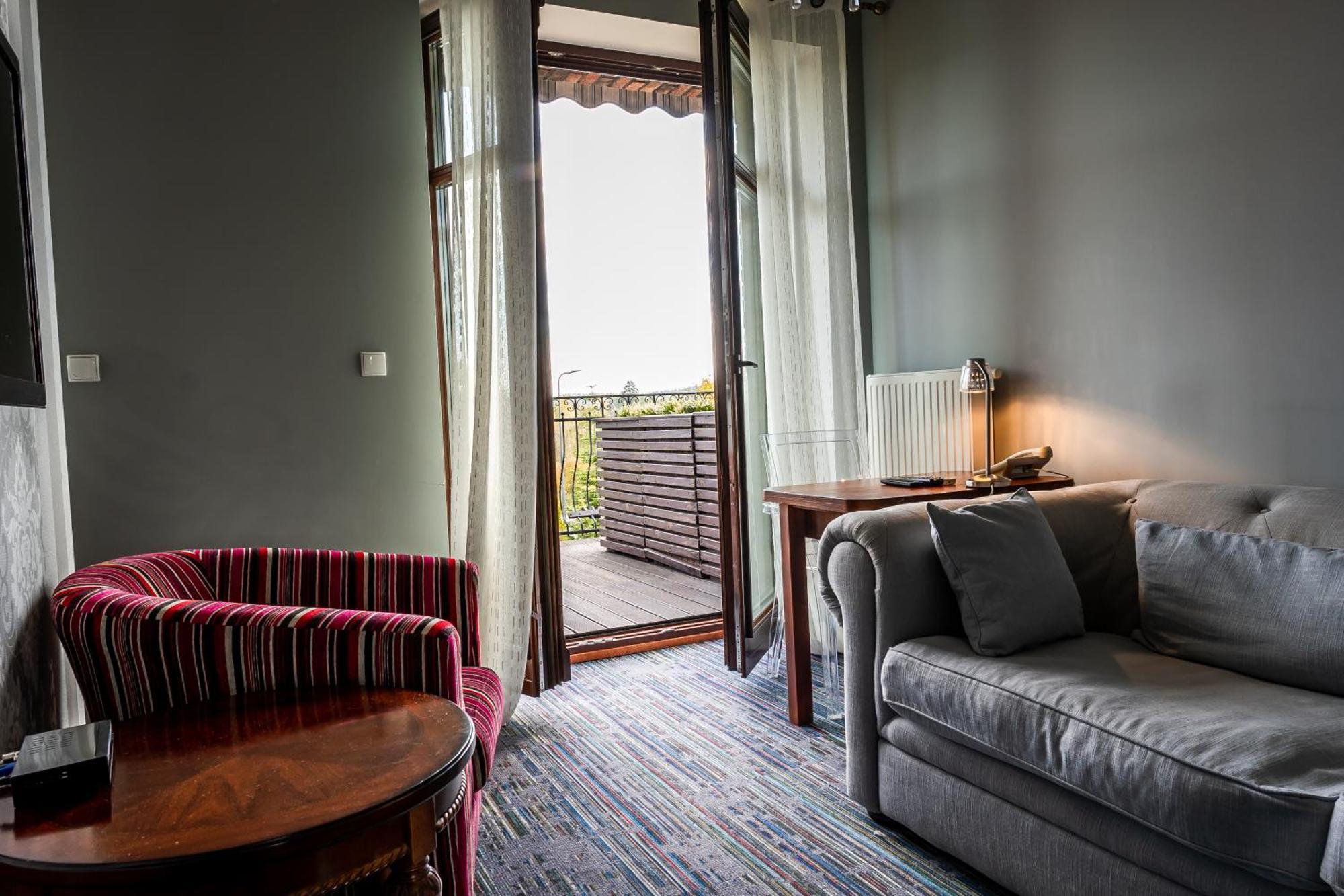 Hotel Biala Koszula Tleń Esterno foto