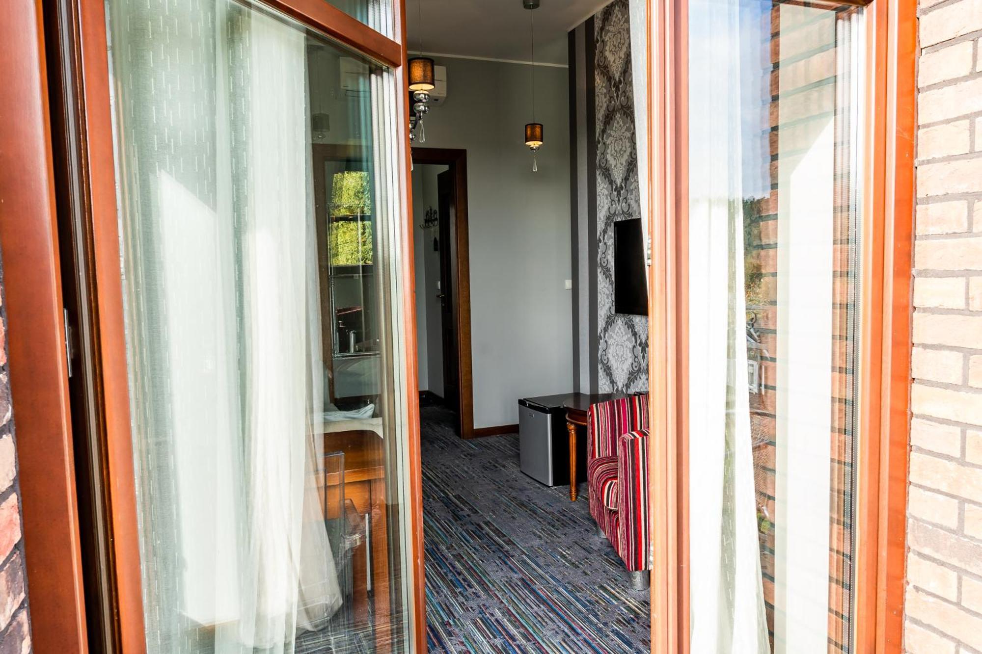 Hotel Biala Koszula Tleń Esterno foto